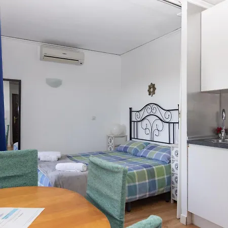 Apartamento Con Terraza Soleada Wifi Gratis Апартаменты